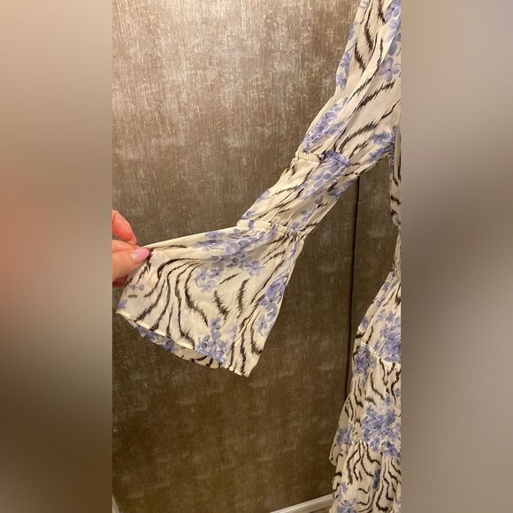 Cinq à Sept 100% silk Dress, US8 - Picture 8 of 14